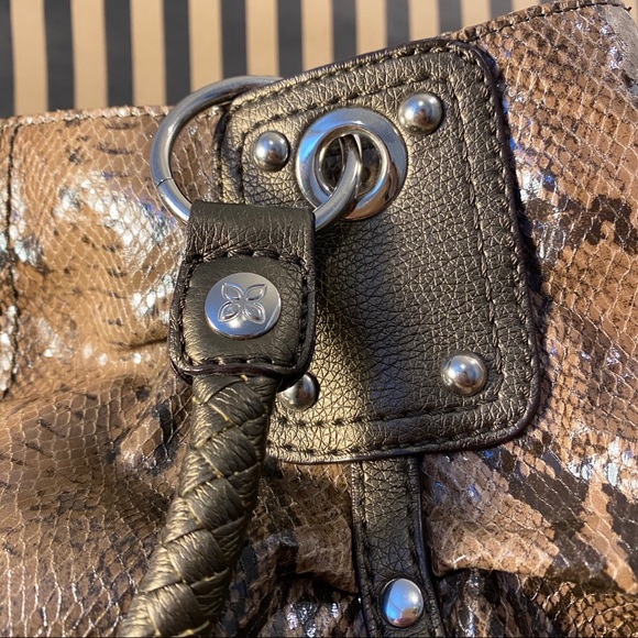 Relic Purse - Picture 4 of 10